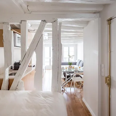 Apartment Marais 2 *